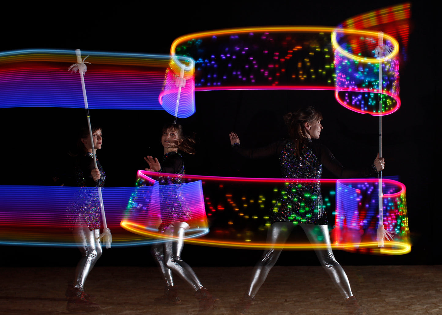 flowtoys vision contact LED saberstaff or XL staff in action :: modular, smart, rechargeable, full spectrum, multi-pixel LED contact staff with lifetime warranty